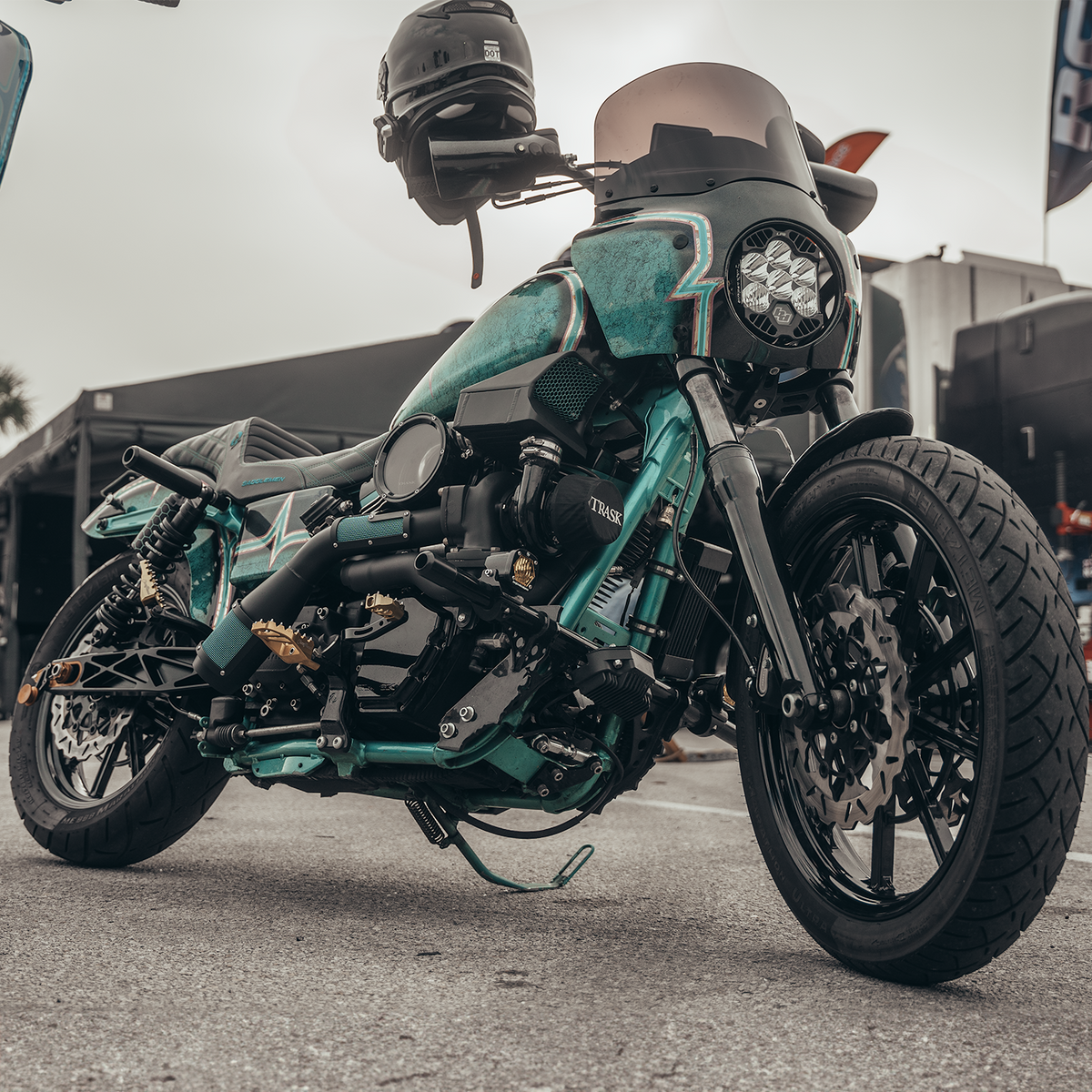 Black Trask Assault turbo system for Harley-Davidson Dyna