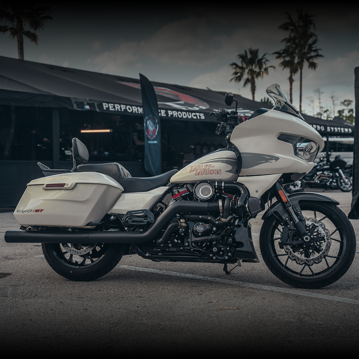 Harley-Davidson Road Glide with Trask OG Turbo System