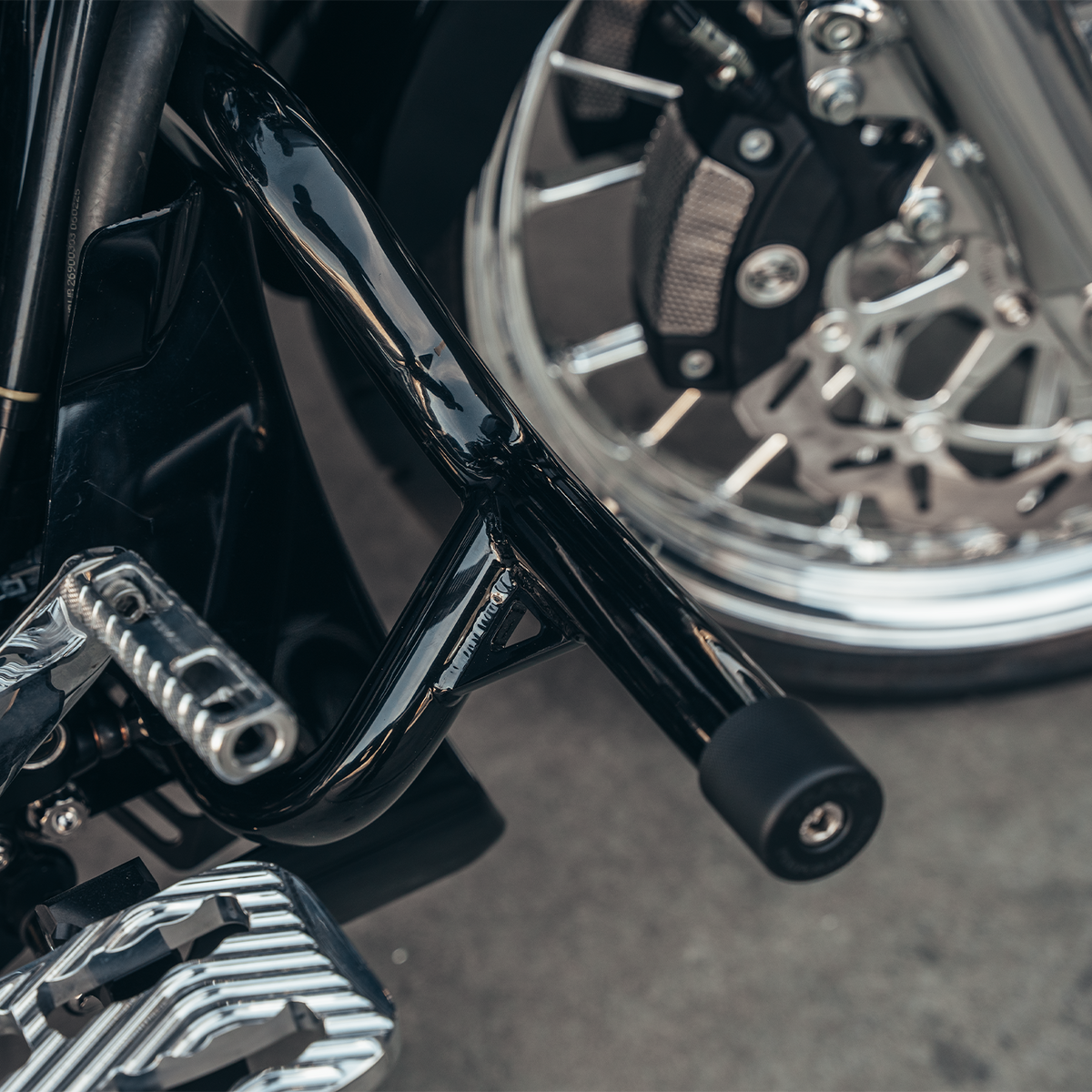 Trask gen 2 Engine Guard on 25 Road Glide